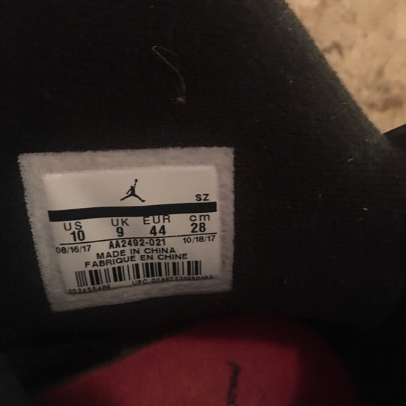 Shoes - Picture 2 of 2